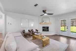 524 Circleview Dr N, Hurst, TX 76054 - Photo 4