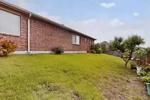 698 Langdon St, Lavon, TX 75166 - Photo 36