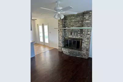 290 N Laramie Circle, Pilot Point, TX 76258 - Photo 4