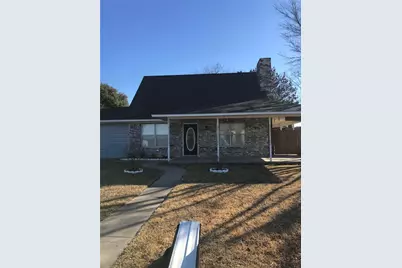 290 N Laramie Circle, Pilot Point, TX 76258 - Photo 1