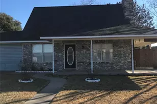 290 N Laramie Cir, Pilot Point, TX 76258 - Photo 1