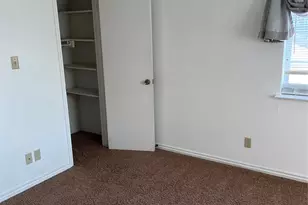 290 N Laramie Cir, Pilot Point, TX 76258 - Photo 8