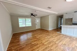 300 Pine St, Ore City, TX 75683 - Photo 10