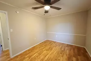 300 Pine St, Ore City, TX 75683 - Photo 16