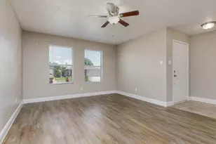 2228 Bradford Pear Dr, Little Elm, TX 75068 - Photo 8