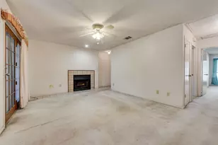 2014 Willoughby Ln, Arlington, TX 76011 - Photo 6