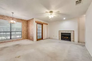 2014 Willoughby Ln, Arlington, TX 76011 - Photo 8