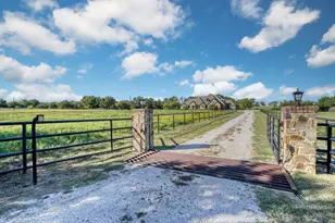 11445 Foutch Rd, Pilot Point, TX 76258 - Photo 2
