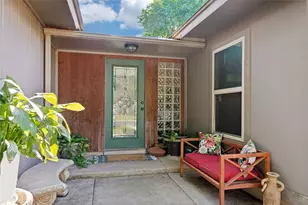 217 N Heights Dr, Crowley, TX 76036 - Photo 2