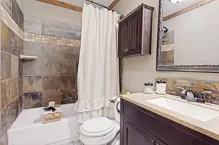 217 N Heights Dr, Crowley, TX 76036 - Photo 16