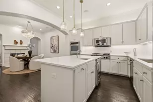 2417 Worthington St, Dallas, TX 75204 - Photo 10