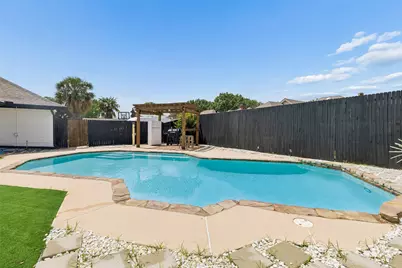 2405 Hanover Court, Rowlett, TX 75088 - Photo 2