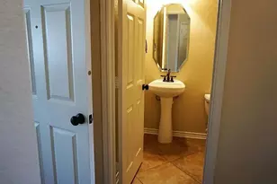 5828 Clearwater Dr, The Colony, TX 75056 - Photo 8