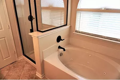 5828 Clearwater Drive, The Colony, TX 75056 - Photo 10