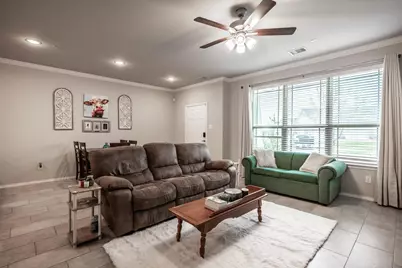 2204 Greystone Drive, Denton, TX 76207 - Photo 4