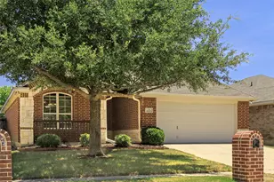 1521 Wickham Dr, Burleson, TX 76028 - Photo 2