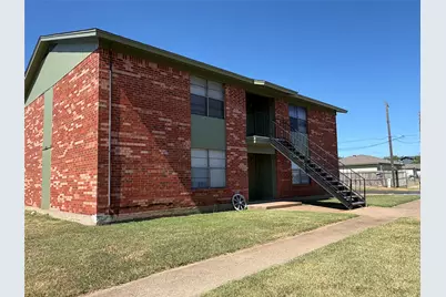 1715 Short Street #D, Cleburne, TX 76033 - Photo 12