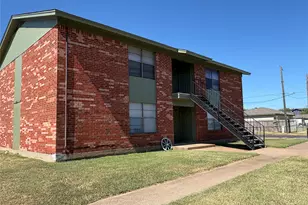 1715 Short St, Cleburne, TX 76033 - Photo 12