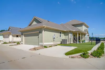 104 Cardinal Woods Court, Granbury, TX 76049 - Photo 6
