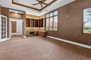 701 W Walcott St, Pilot Point, TX 76258 - Photo 24