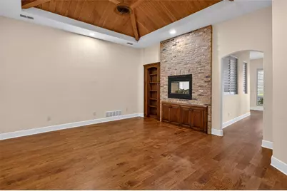 701 W Walcott Street, Pilot Point, TX 76258 - Photo 26