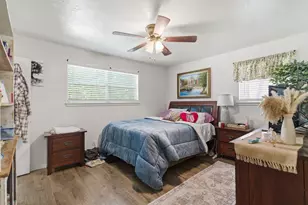7017 Oakland Ln, North Richland Hills, TX 76180 - Photo 14