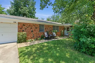 7017 Oakland Lane, North Richland Hills, TX 76180 - Photo 2