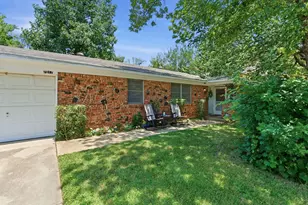 7017 Oakland Ln, North Richland Hills, TX 76180 - Photo 2