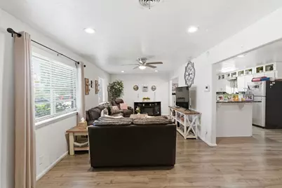 7017 Oakland Lane, North Richland Hills, TX 76180 - Photo 4