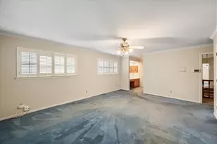 10111 Estate Ln, Dallas, TX 75238 - Photo 18