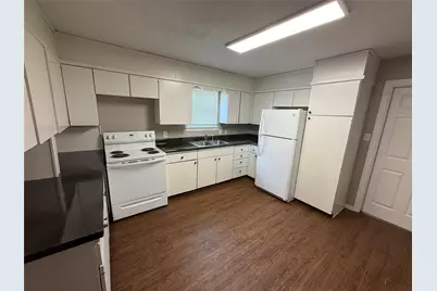 101 Pine Street, Keene, TX 76059 - Photo 12
