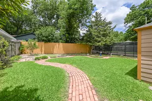 2819 Maple Springs Blvd, Dallas, TX 75235 - Photo 4