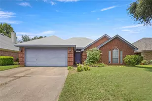 6801 Hadley Dr, North Richland Hills, TX 76182 - Photo 1