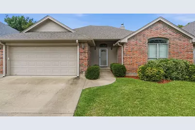 1712 Sully Court, Stephenville, TX 76401 - Photo 1