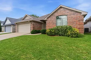 1712 Sully Ct, Stephenville, TX 76401 - Photo 2