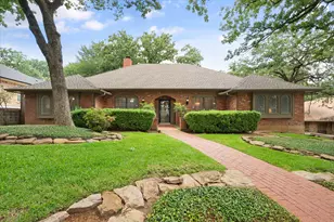 4003 Manorwood Ct, Arlington, TX 76016 - Photo 2