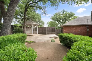 4003 Manorwood Ct, Arlington, TX 76016 - Photo 36