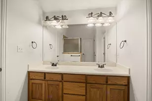 1904 Lazy Ct, Granbury, TX 76048 - Photo 14