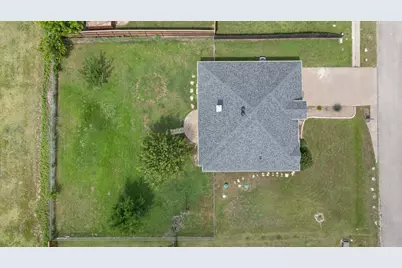 1904 Lazy Court, Granbury, TX 76048 - Photo 30