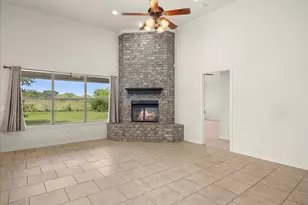 1904 Lazy Ct, Granbury, TX 76048 - Photo 4