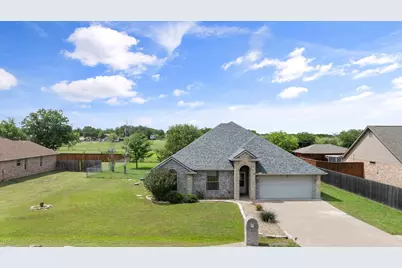 1904 Lazy Court, Granbury, TX 76048 - Photo 2