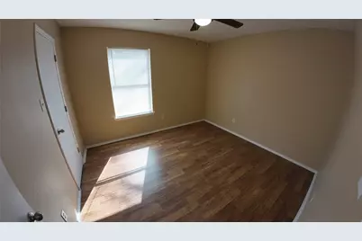 318 College Street, Cleburne, TX 76033 - Photo 6