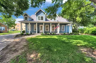 305 Main St, Roanoke, TX 76262 - Photo 1