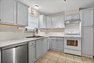 408 Grandview Dr, Granbury, TX 76049 - Photo 6
