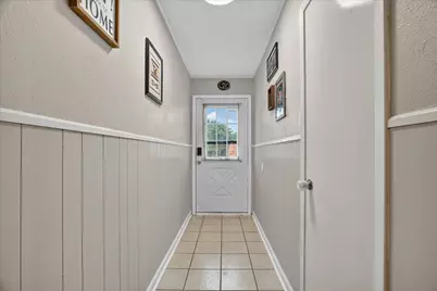 408 Grandview Drive, Granbury, TX 76049 - Photo 2