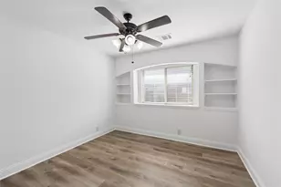 8117 Canyon Dr, Aubrey, TX 76227 - Photo 20
