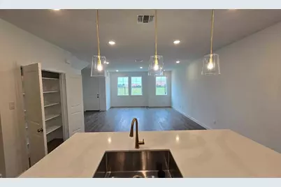 5720 Lakeview Drive, Watauga, TX 76148 - Photo 8