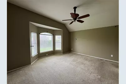 2033 Meadow Park Drive, Princeton, TX 75407 - Photo 10