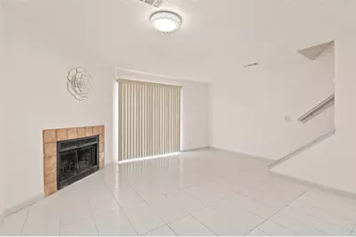 700 W Collins Street, Denton, TX 76201 - Photo 16