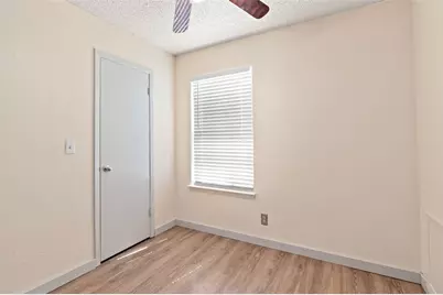 700 W Collins Street, Denton, TX 76201 - Photo 28